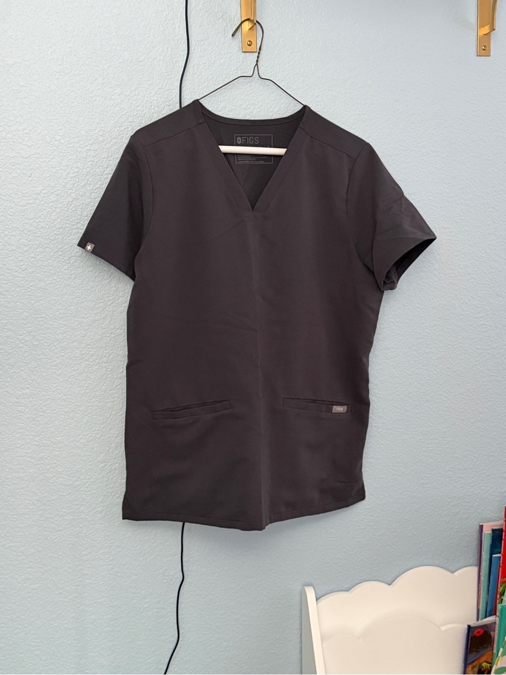 Figs charcoal casma 3 pocket scrub top